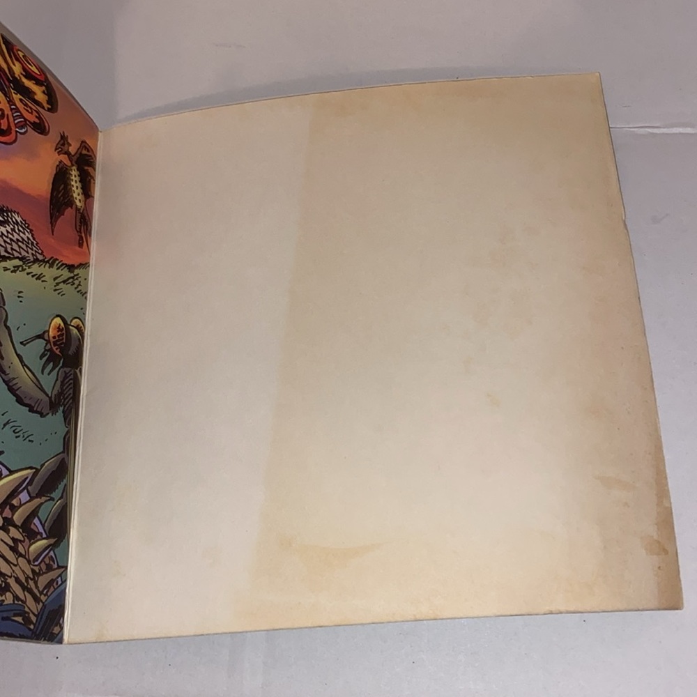 GODZILLA on Monster Island, by Jacqueline Dwyer, 1996, Random House, soft book - Picture 11 of 12